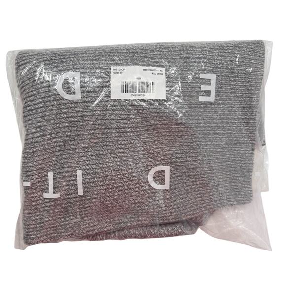 AYR Mens The Sloop Crewneck Merino Wool Sweater in Fuzzy TV Gray Size XS - Picture 5 of 9